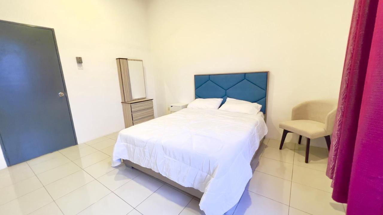 Holiday home De Qasturee Klia@kota Warisan Nearest To Airport Kampong Besut