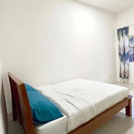 De Qasturee Klia@Kota Warisan Homestay Nearest To Airport Kampong Besut Exterior photo